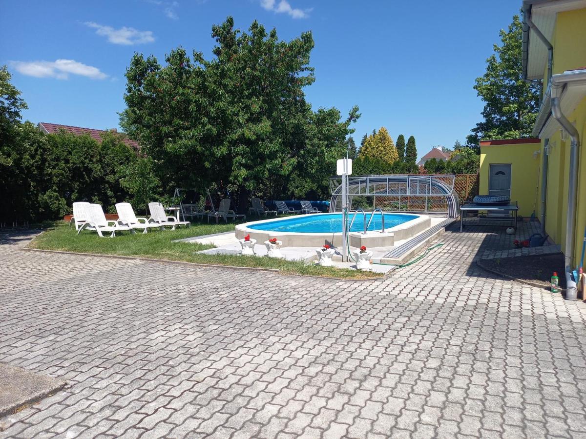 Barbara Wellness Pension Кестхей Экстерьер фото