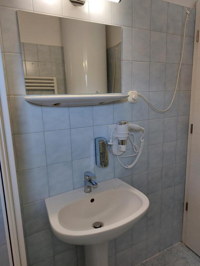Barbara Wellness Pension Кестхей Экстерьер фото